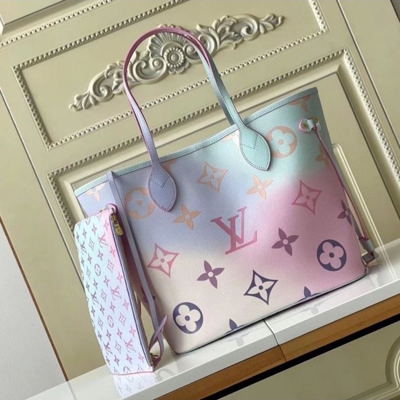 Meet the Posher Handbags - Louis Vuitton 2026 Women's OnTheGo Colorful Tote Bag